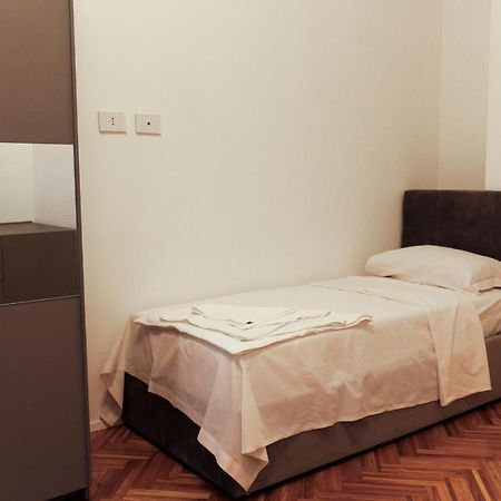 Attia Residence Wifi - Duomo In 10 Min Милан Экстерьер фото
